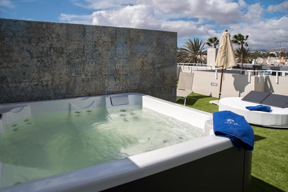 Alhambra Boutique Aparthotel Playa del Inglés